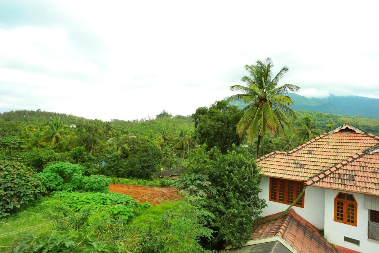 Oyo Home Heavenly Wayanad Витірі Екстер'єр фото